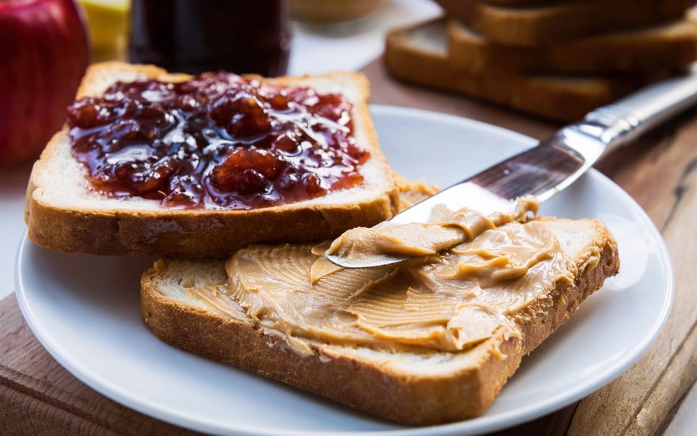 Pasta de amendoim: 5 formas de consumo para quem segue uma rotina