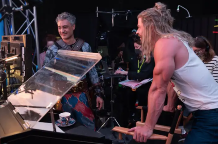 Thor: Amor e Trovão trouxe treinamento mais brutal de Chris Hemsworth